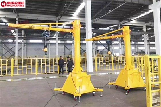 車間移動(dòng)式旋臂起重機(jī)底架的結(jié)構(gòu)及受力特點(diǎn)圖片