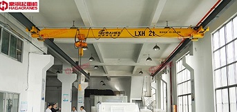 起重機械吊裝時注意觸電危險